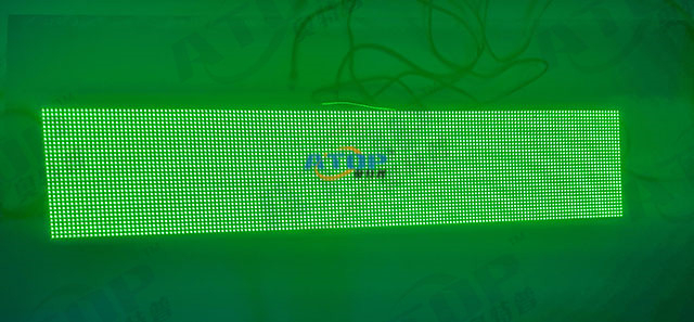 p6 outdoor led banner display 960x192x70mm-aging test (2)