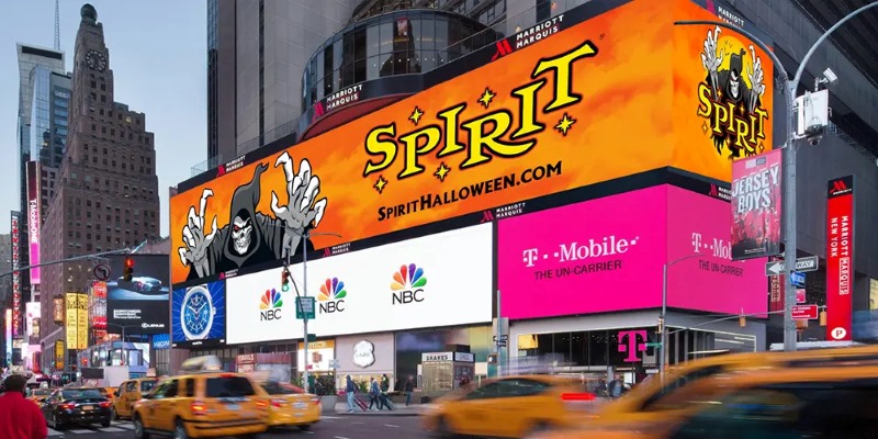 The Commercial Value of Times Square 3D Billboards: Traffic Secrets, a Globally Watched Advertising Platform